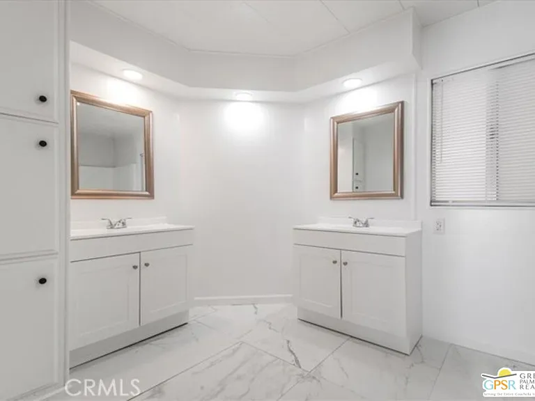 38 N Paseo Laredo — Photo 10