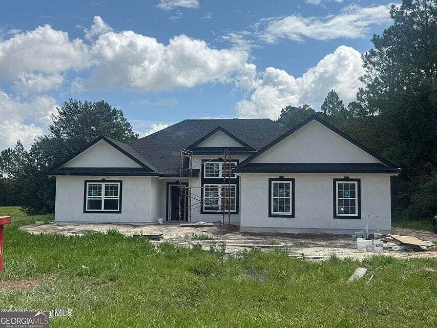 1st image of 225 Lakes Dr