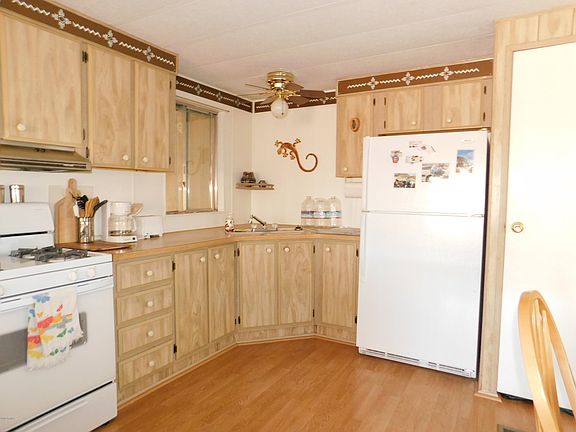 5th image of 80 W Chorrito Ct