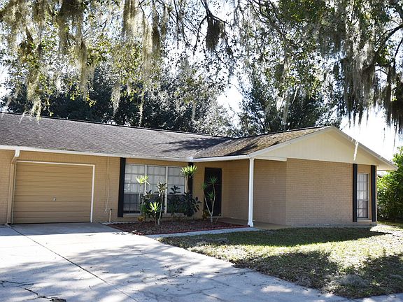 3rd image of 14509 Farm Hills Pl