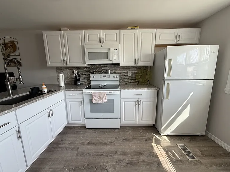 2906 Coquina Esplanade — Photo 6