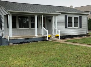 1529 16th Ave NE, Hickory, NC 28601