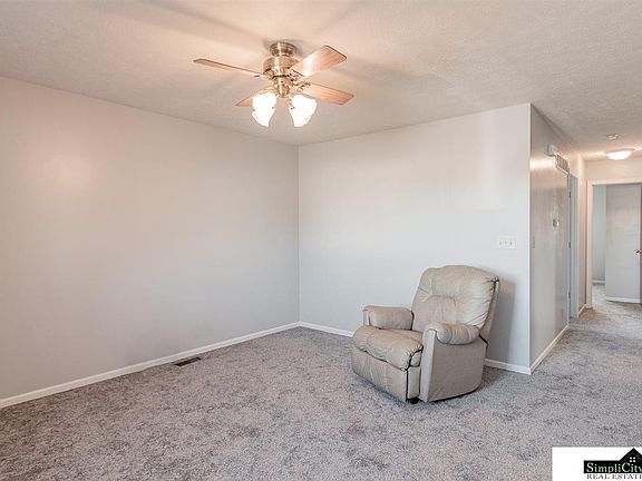 3rd image of 5401 W Saint Paul Ave