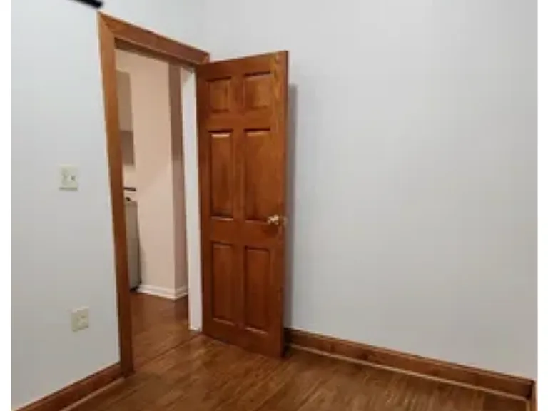 2415 W Arthington St #1 — Photo 13