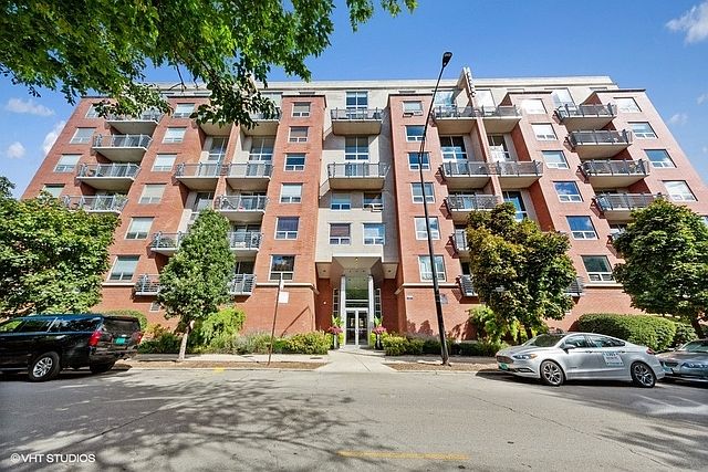 1st image of 1100 W Montrose Ave APT 504