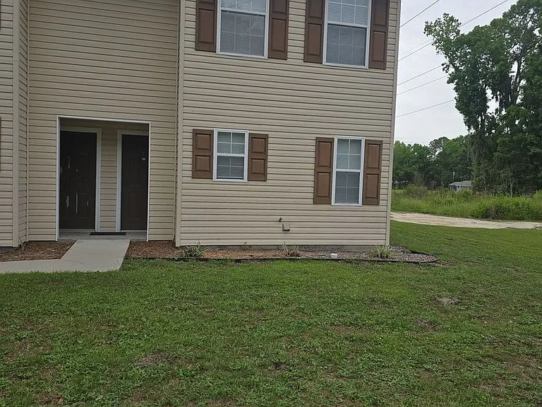 9826B Whitfield Avenue Ext — Photo 2