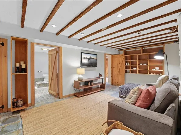 56-58 Bonn Place image 23 of 29