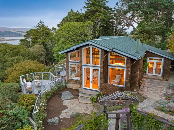 22 Kehoe Way, Inverness, CA 94937