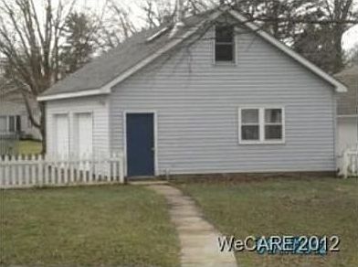 2nd image of 233 E Wallace St