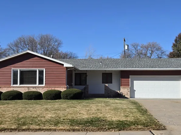 3912 E Ave, Kearney, NE 68847