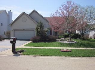 973 Teasel Ln, Aurora, IL 60504