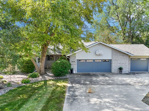 3728 Pleasant View Rd, Ames, IA 50014