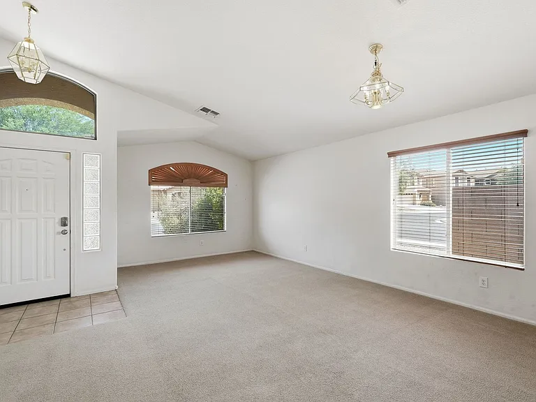 2403 W White Feather Ln — Photo 4