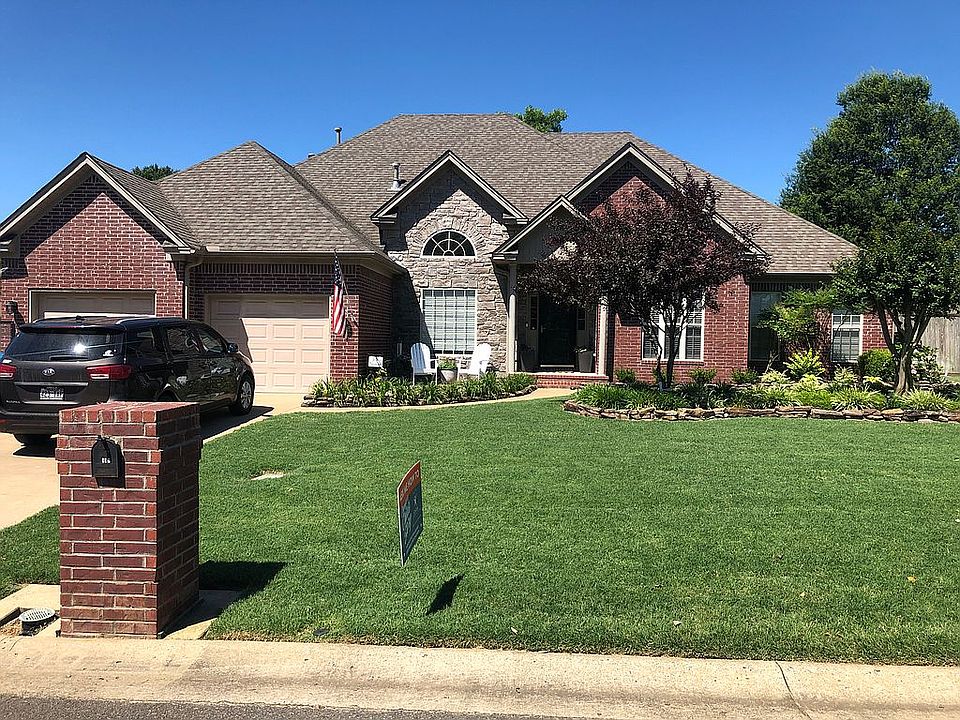 1st image of 119 Black Oak Pl