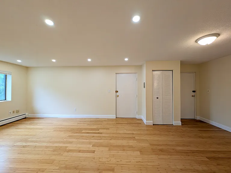 12 Cameron Ave #10 — Photo 9