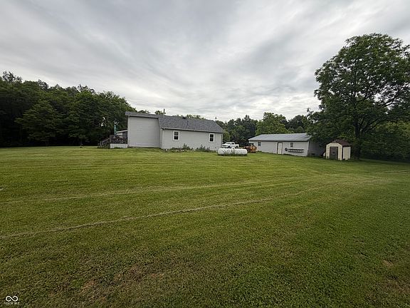 5th image of 11152 Lewis Rd