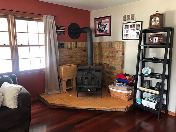 3rd image of 7714 W 65th Pl