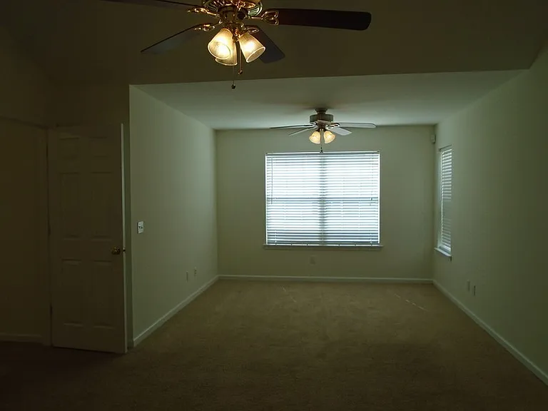 153 Pickett Creek Ln — Photo 11