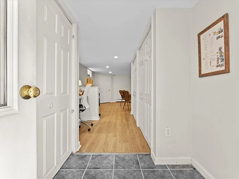 9 Priscilla Ave — Photo 43