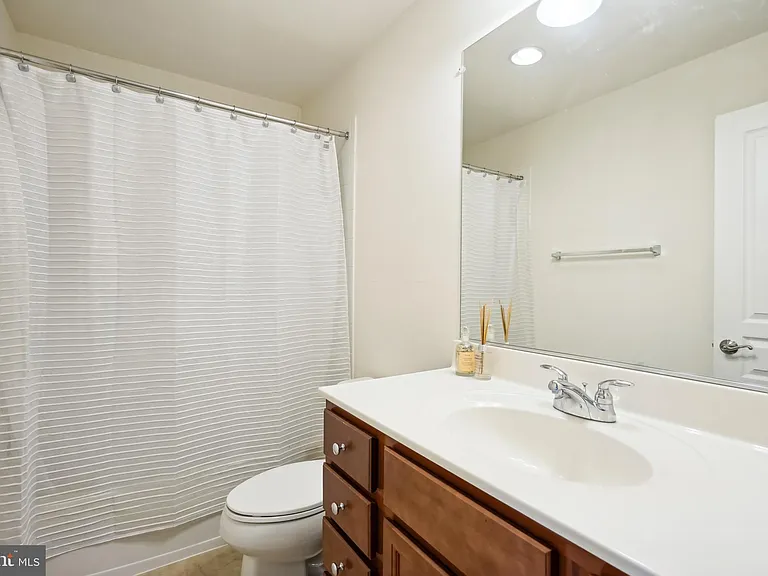 16608 Danridge Manor Dr — Photo 16