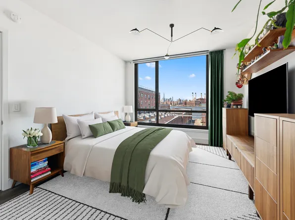 50 Greenpoint Avenue 6H image 3 of 10