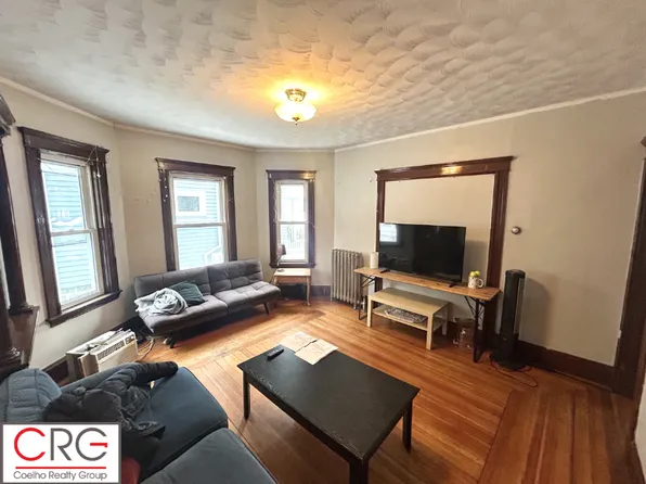 181 College Ave #1, Somerville, MA 02144