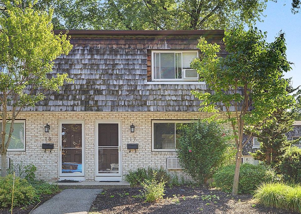 1st image of 73 Bridge St APT 17