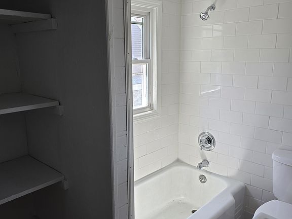3rd image of 1410 McKinley St #3
