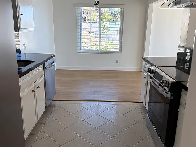 18139 Coastline Dr #1 — Photo 17