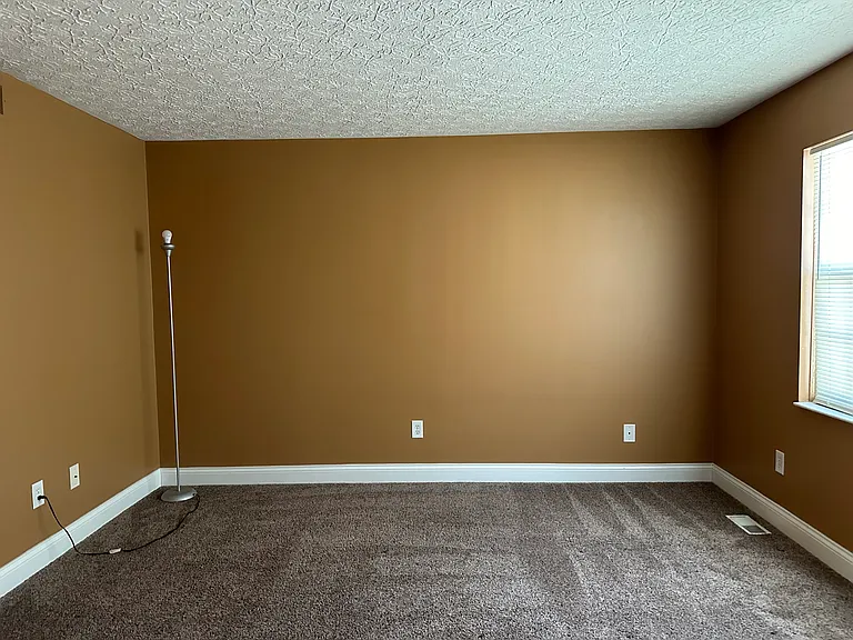 7925 Meadowhaven Blvd — Photo 9