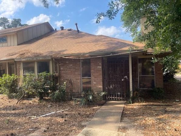 12227 W Village Dr UNIT D, Houston, TX 77039