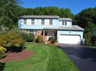 95 Lafayette Mills Rd, Manalapan, NJ 07726