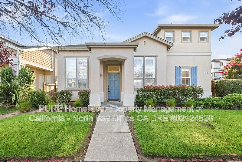 4 bed, 3.0 bath, 2100 sqft, $3,400 — Photo 1