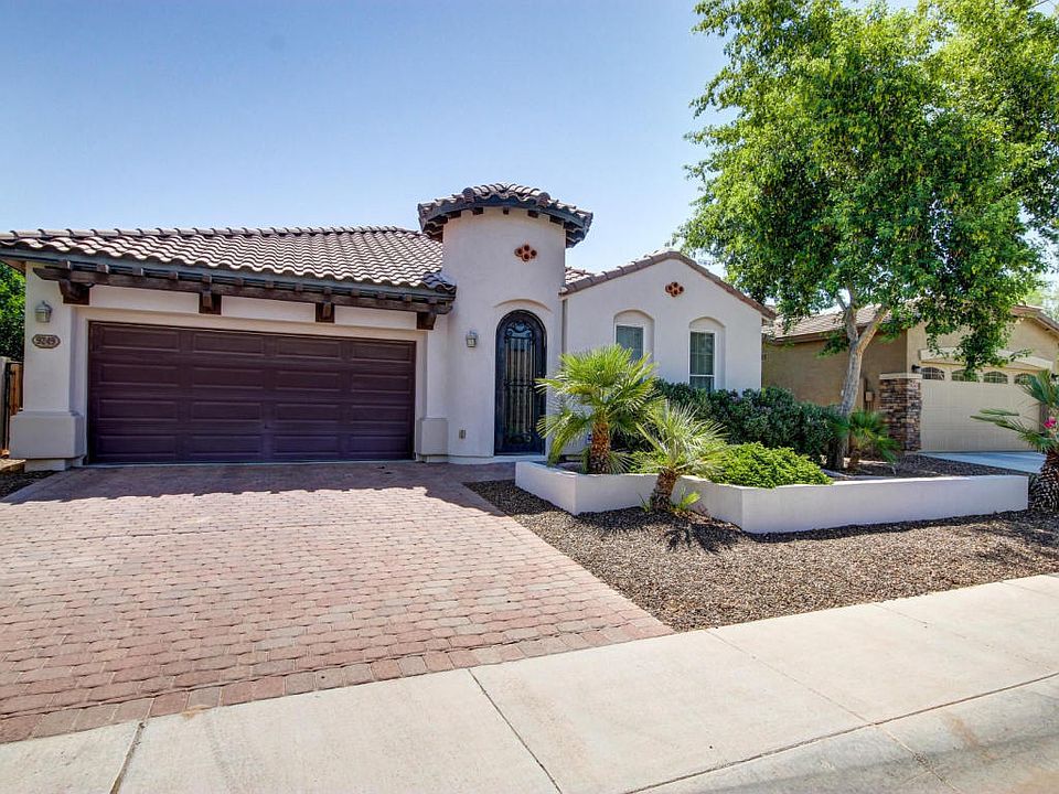 1st image of 9249 N 181st Dr