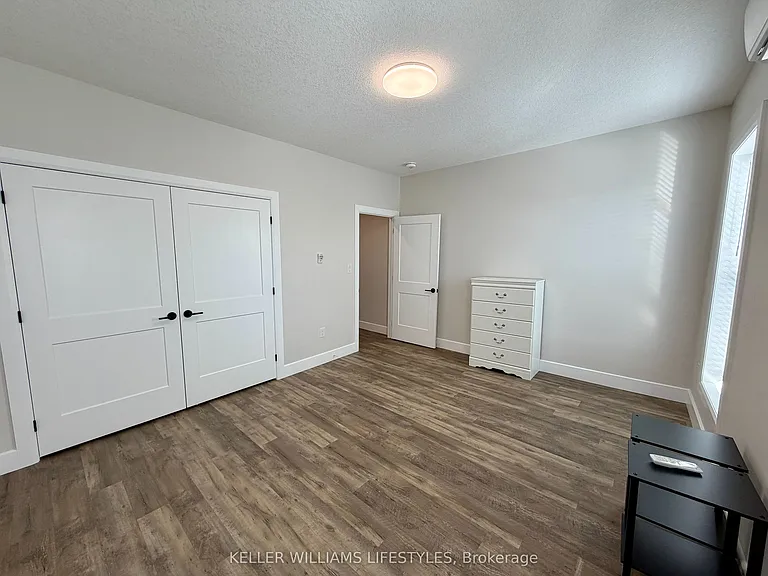 537 Talbot St #6 — Photo 23