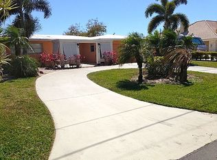 134 Tahiti Cir, Naples, FL 34113