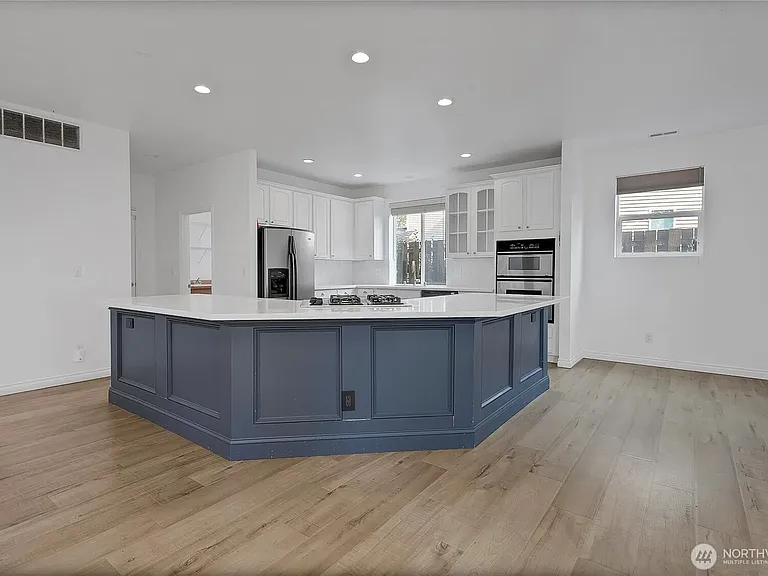 6735 Montevista Dr SE — Photo 8