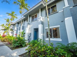 5455 SW 41st St, Pembroke Park, FL 33023