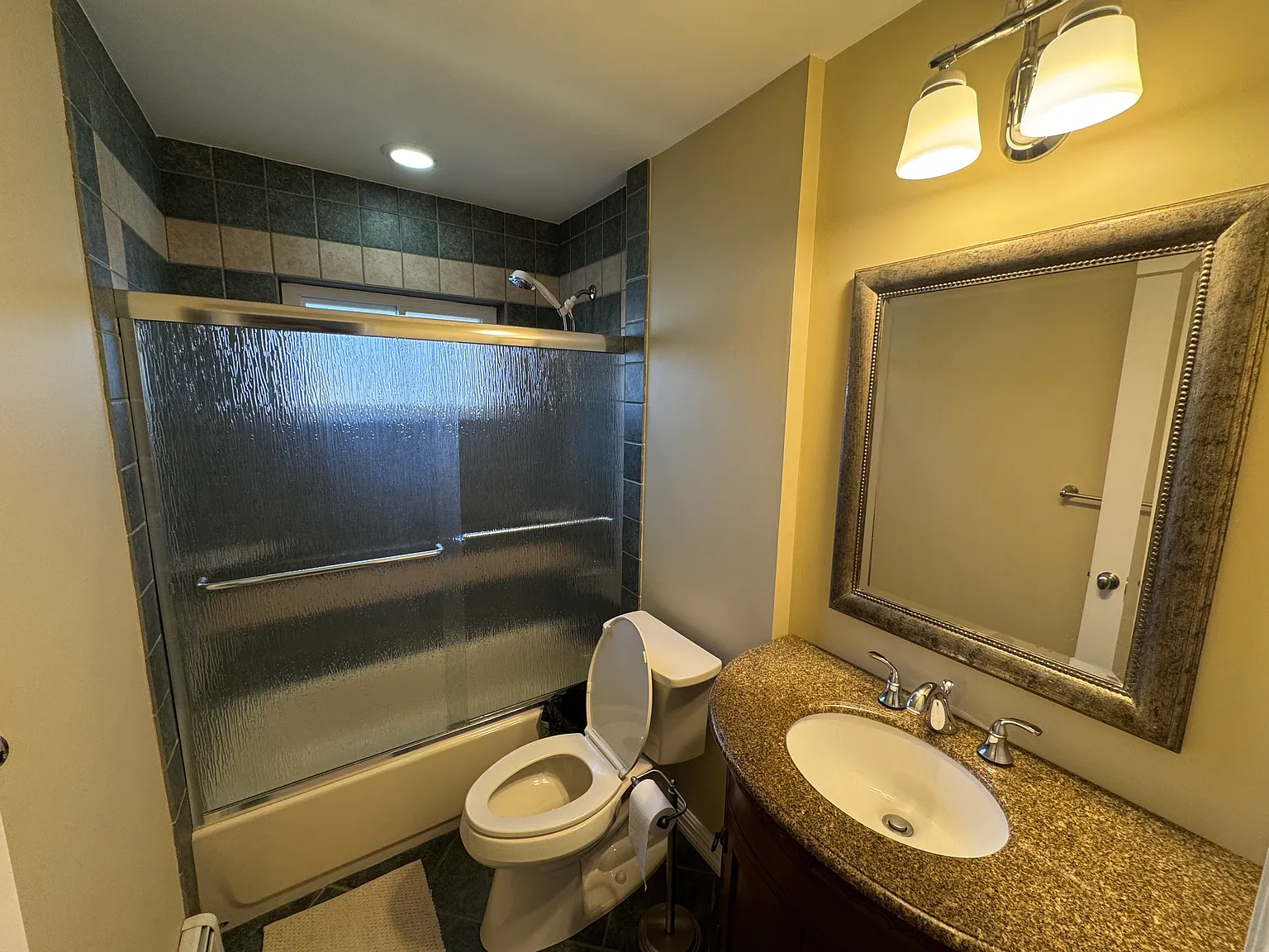 70 Hunter Ln — Photo 2