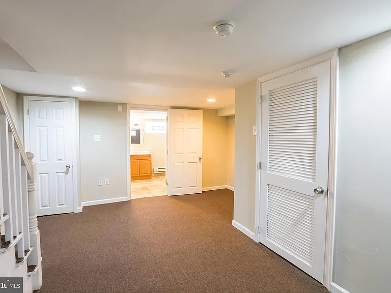5750 N Lambert St — Photo 19