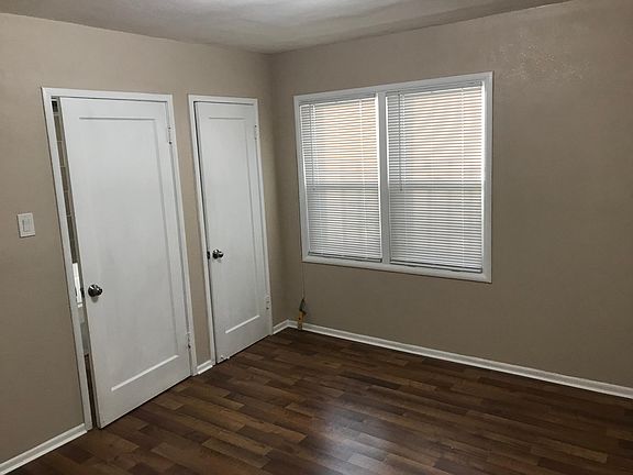 3rd image of 7322 Garfield Ave