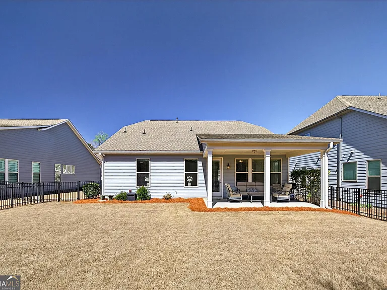 133 Iron Oak Dr — Photo 32