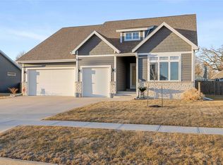 206 Park View Ln, Madrid, IA 50156