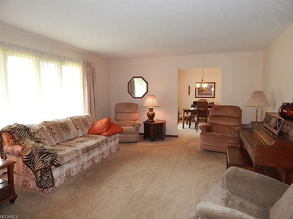 5th image of 4234 Idlebrook Dr