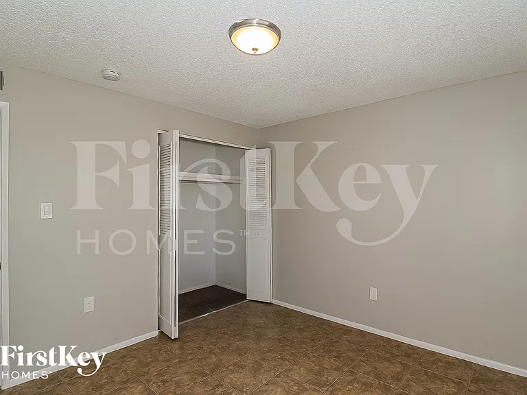 13633 N 20th Ln — Photo 13