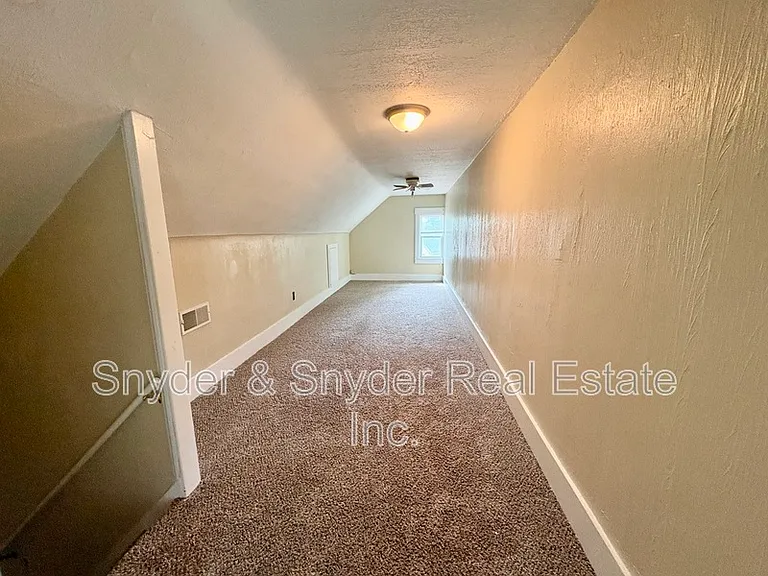 2307 & 2309 SW 22nd St SW — Photo 14