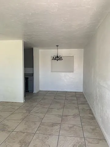 4634 E Montecito St — Photo 2