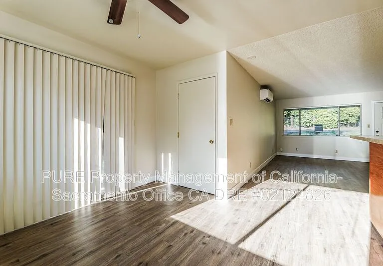 4525 Pennsylvania Ave #B — Photo 8