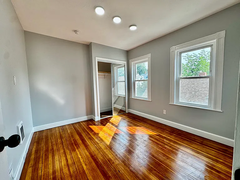 228 Belmont St #3 — Photo 13