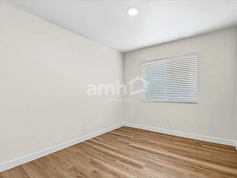 4071 E Abraham Ln — Photo 15